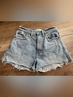 Abercrombie & Fitch Light Wash Denim Cutoff Shorts